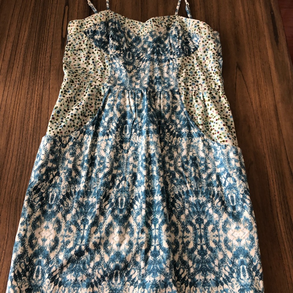 Dress with pockets